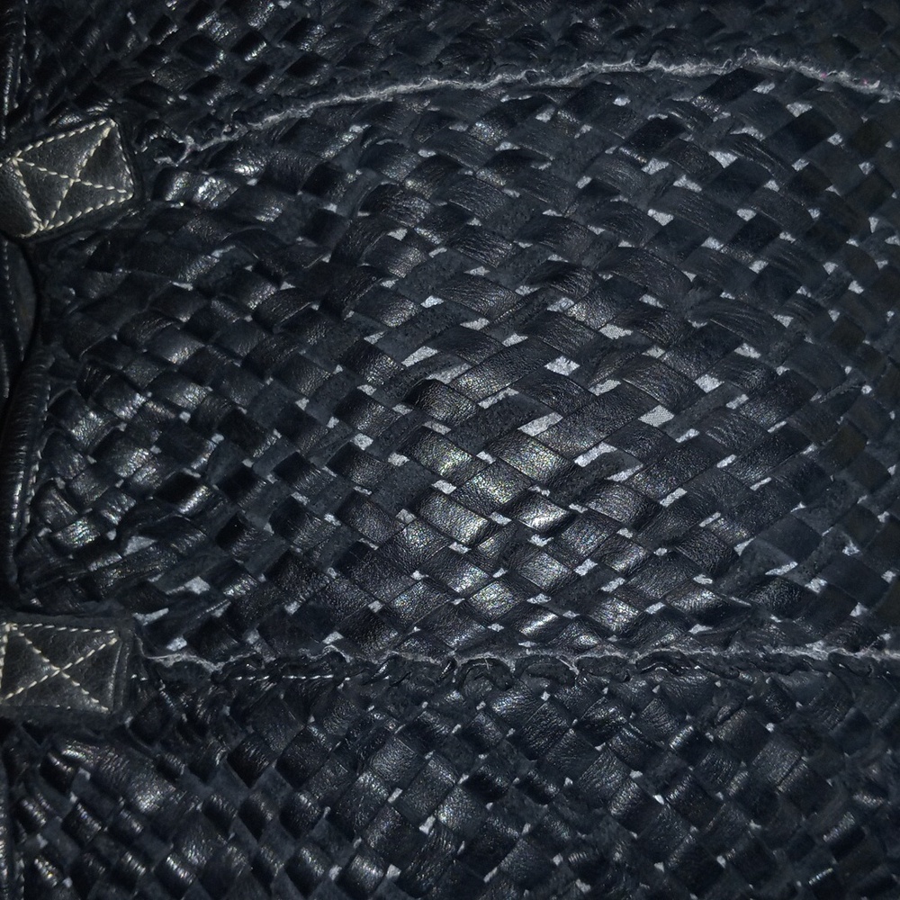 Leather Black Pebbled Weaved Shoulder Bag Purse - Picture 5 of 16